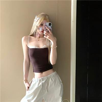 顾总又在孔雀开屏